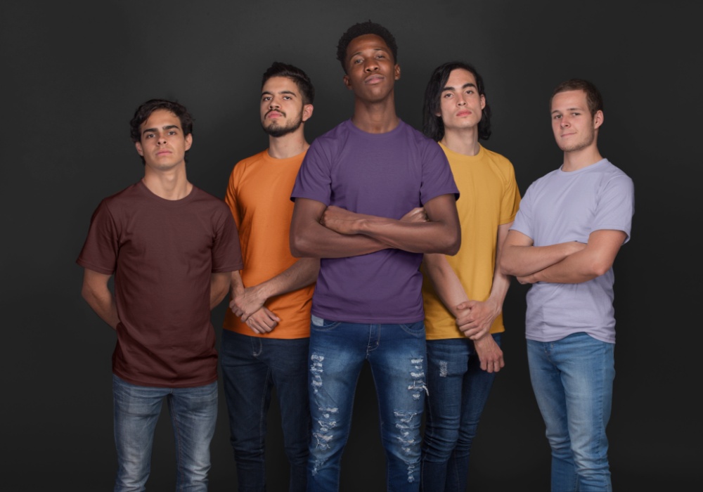 Why Minimalist Solid Color T-Shirts Are Essential For Every Wardrobe